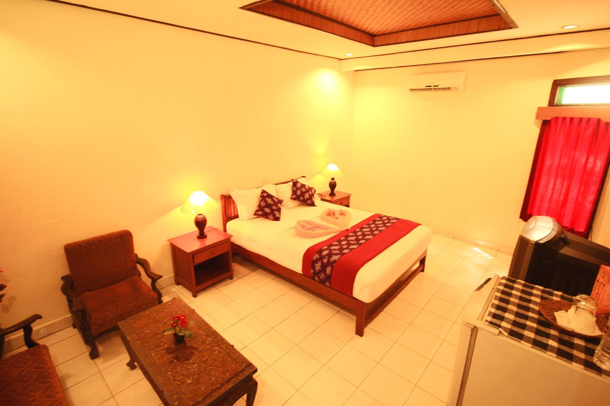 Lovina Beach Hotel Pabean Buleleng Buitenkant foto